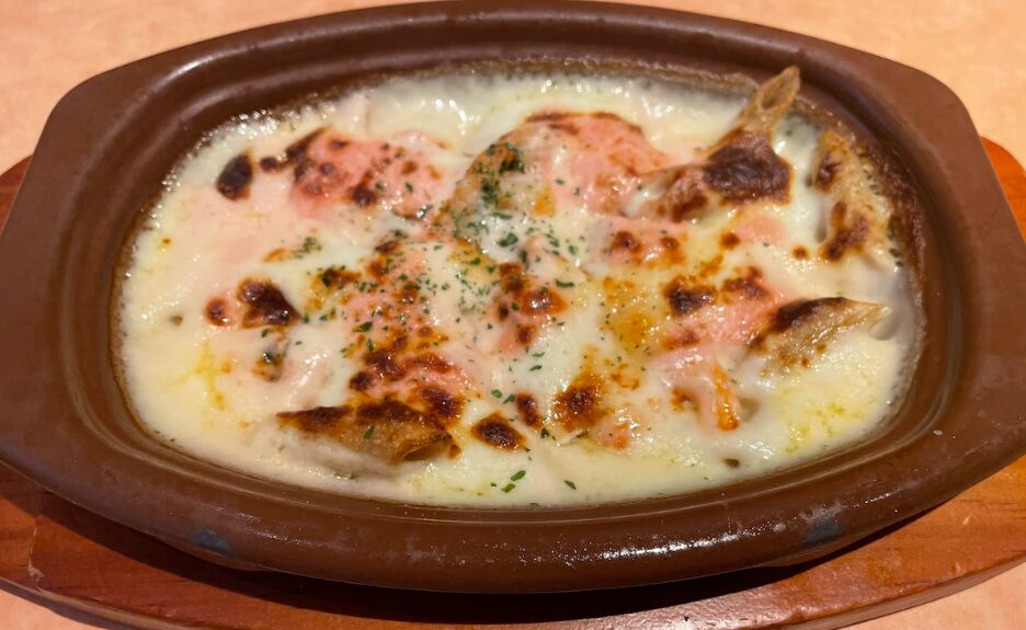 サイゼリヤでワイン！No 4小エビのクリームグラタン
