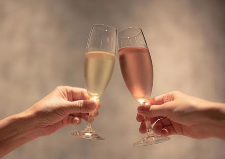 スパークリングワイン 写真